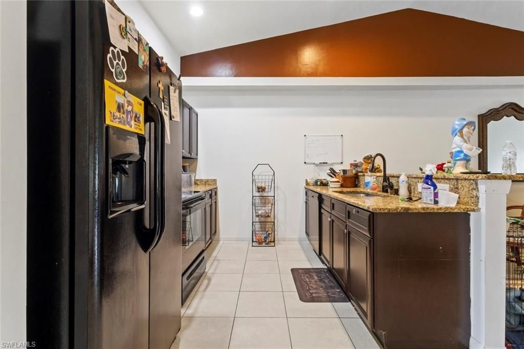 146/148 SE 12th St , Cape Coral, FL 33990 Photo