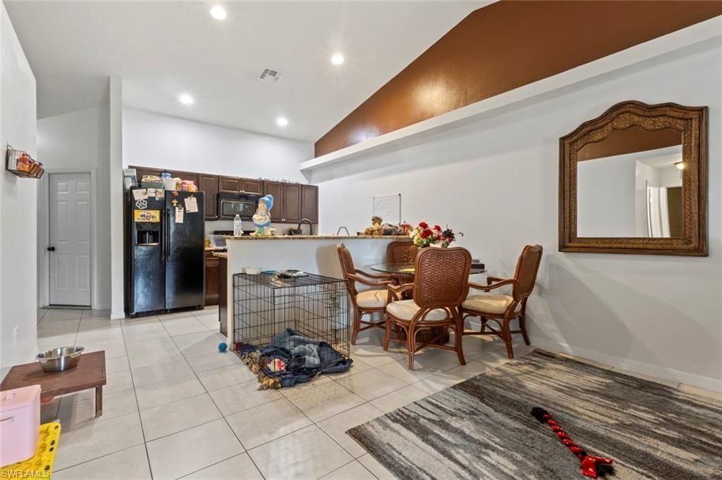 146/148 SE 12th St , Cape Coral, FL 33990 Photo