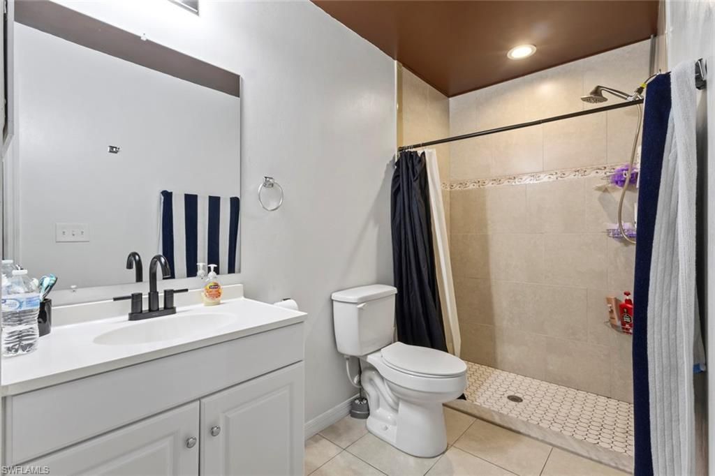 146/148 SE 12th St , Cape Coral, FL 33990 Photo