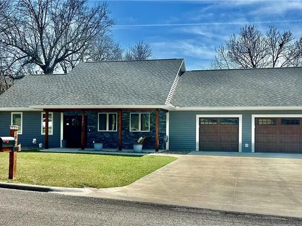 186 N Sunset Drive, Maryville, MO 64468