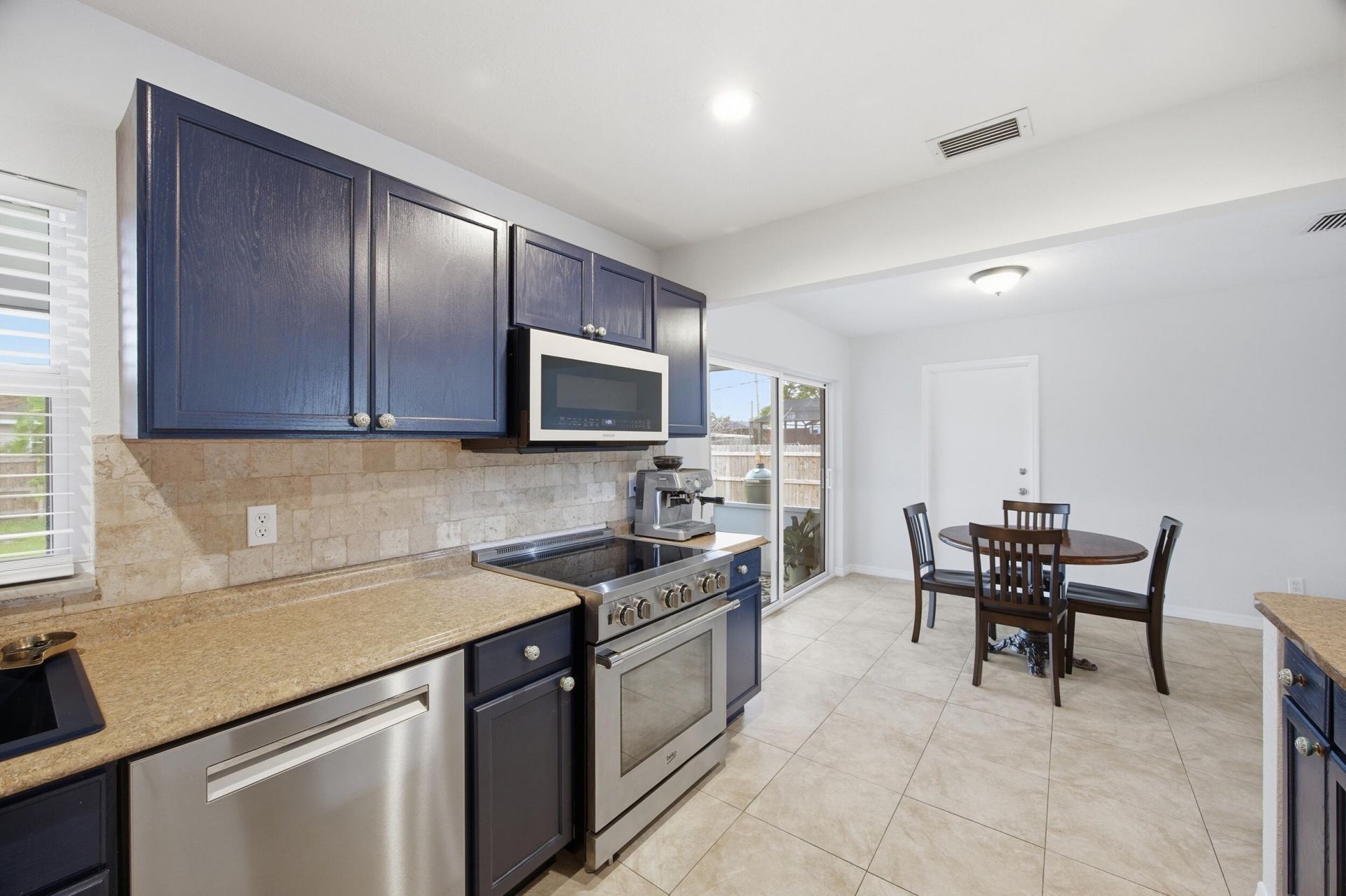 424 SE Fallon Drive, Port Saint Lucie, FL 34983 Photo