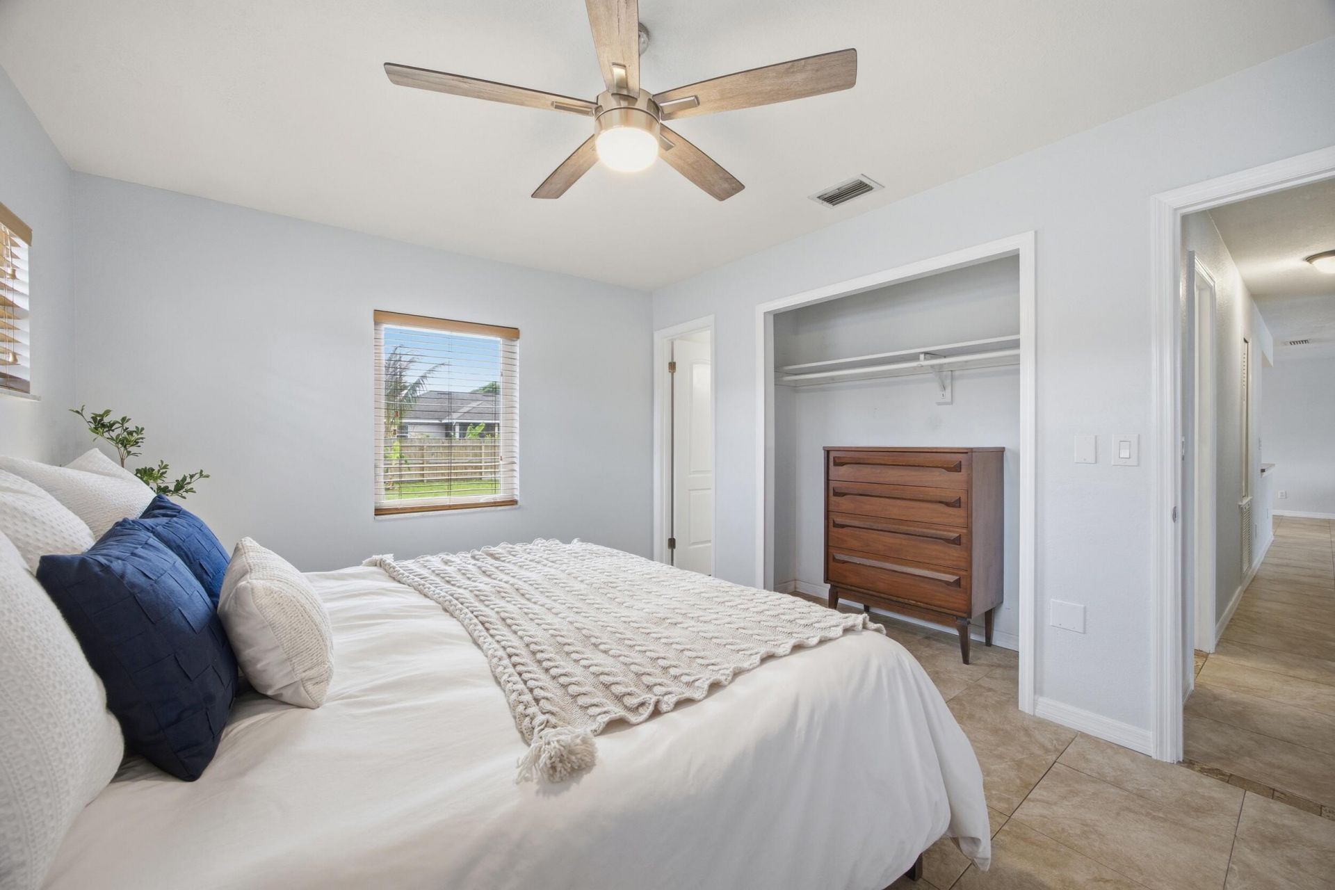 424 SE Fallon Drive, Port Saint Lucie, FL 34983 Photo