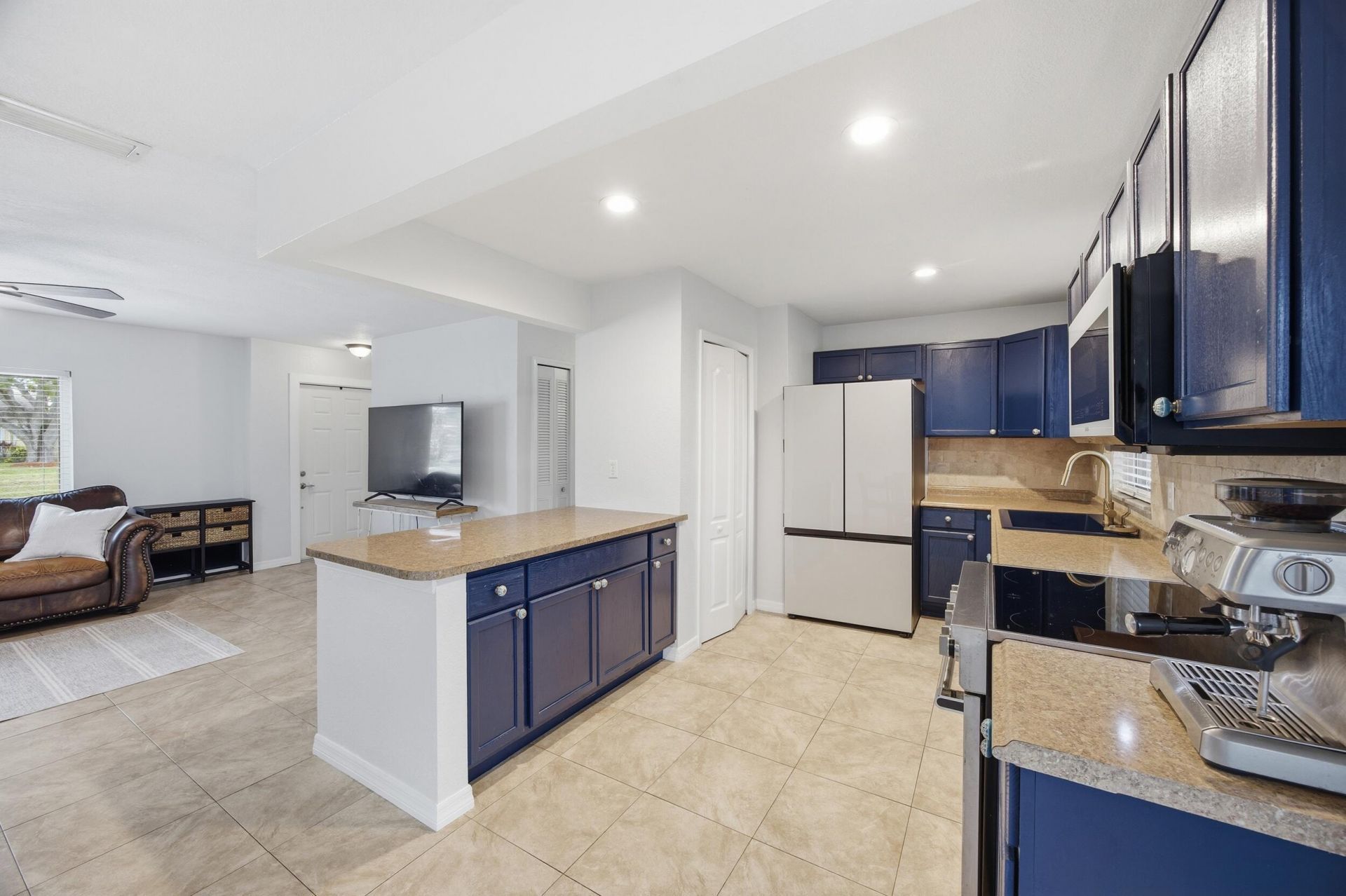 424 SE Fallon Drive, Port Saint Lucie, FL 34983 Photo