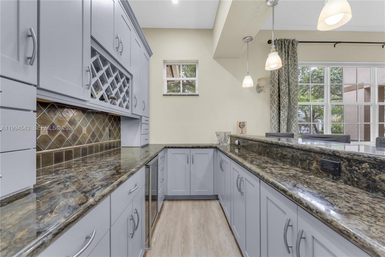 3973 SW 140th Ave , Davie, FL 33330 Photo