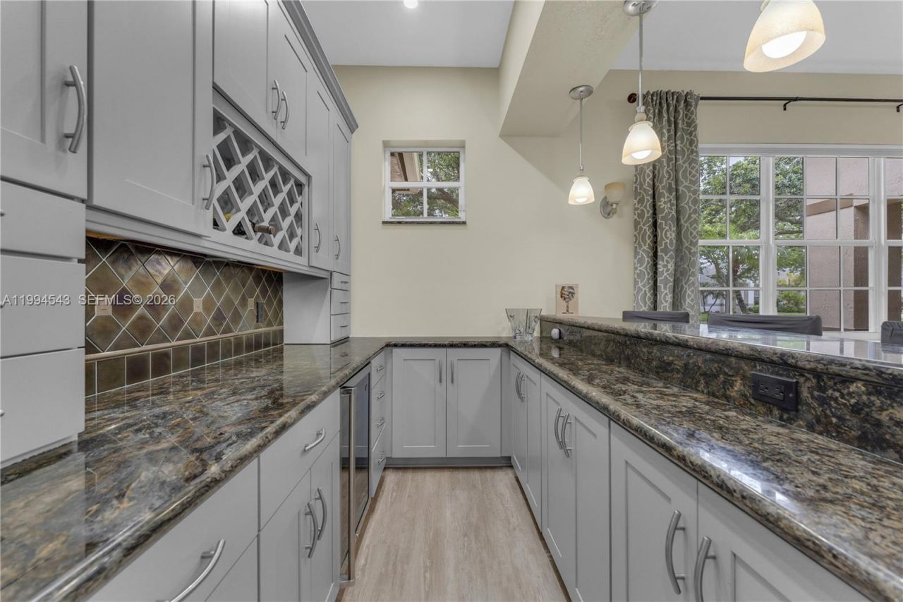 3973 SW 140th Ave , Davie, FL 33330 Photo