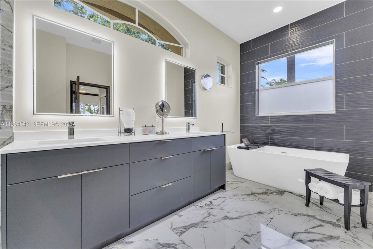 3973 SW 140th Ave , Davie, FL 33330 Photo