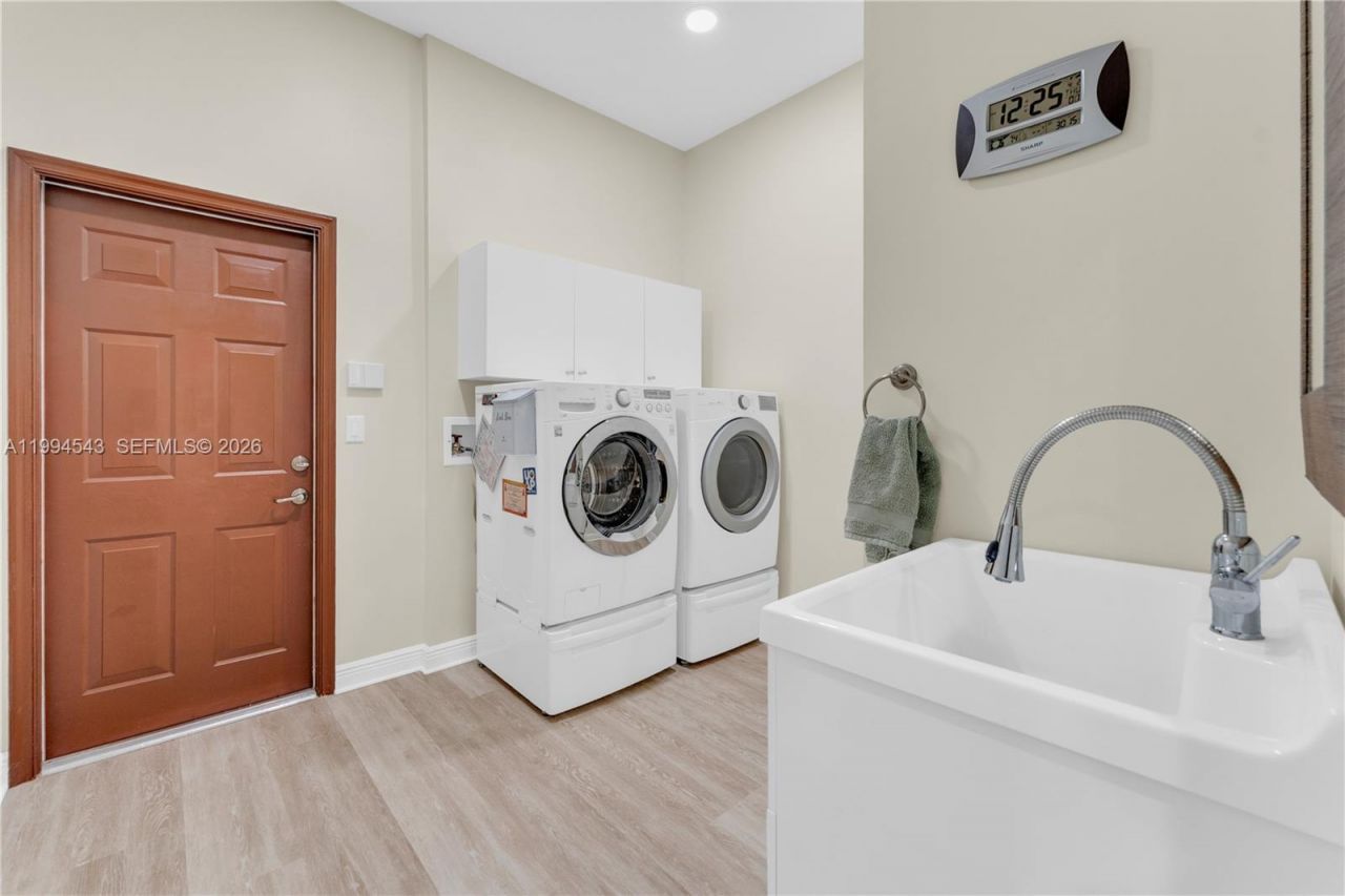 3973 SW 140th Ave , Davie, FL 33330 Photo