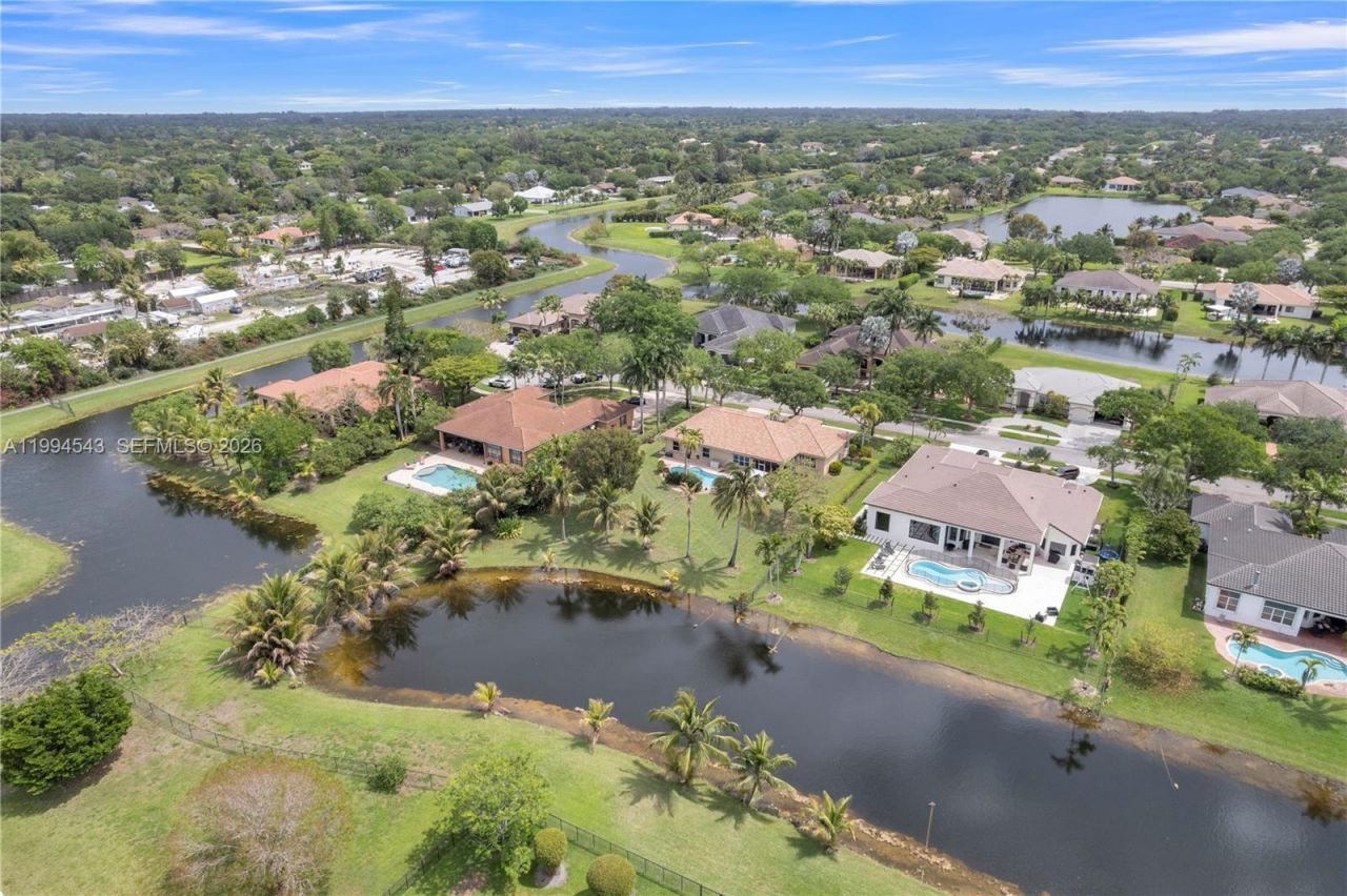 3973 SW 140th Ave , Davie, FL 33330 Photo