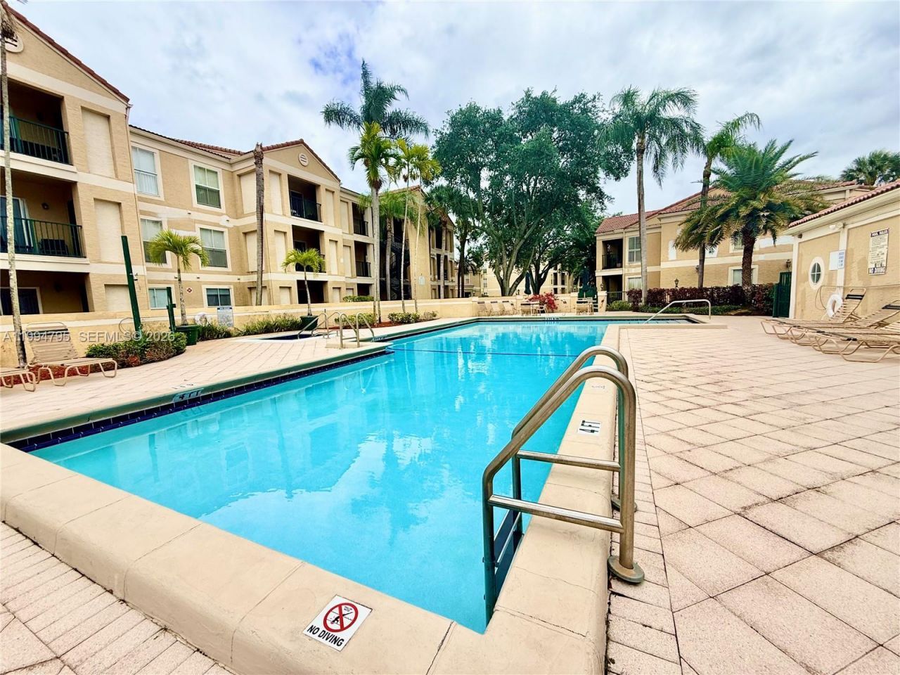 733 Riverside Dr, Unit 1215, Coral Springs, FL 33071 Photo