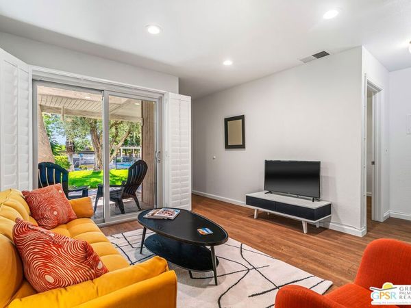 550 N Villa Court, Unit 116, Palm Springs, CA 92262