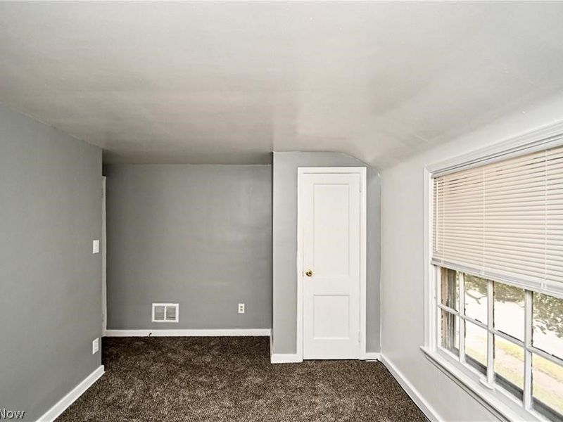 1699 Sunset Avenue, Akron, OH 44301 Photo 13