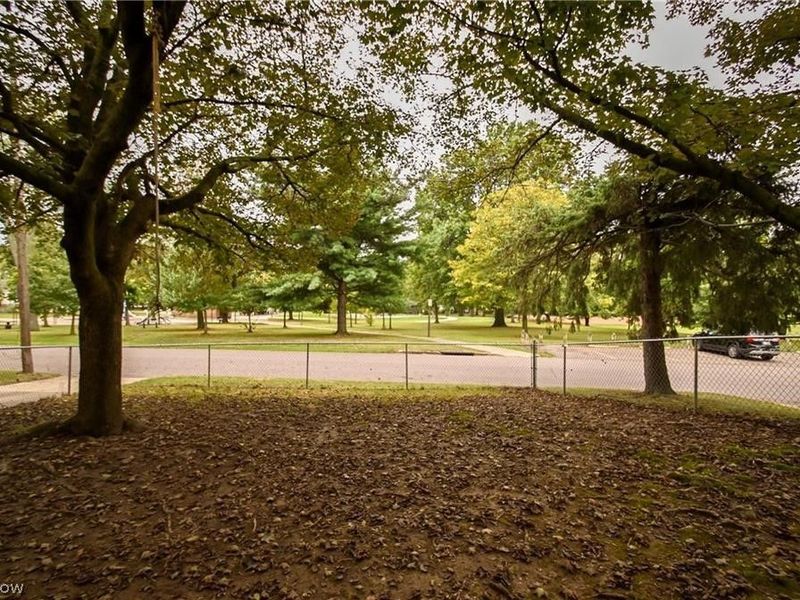 1699 Sunset Avenue, Akron, OH 44301 Photo 18