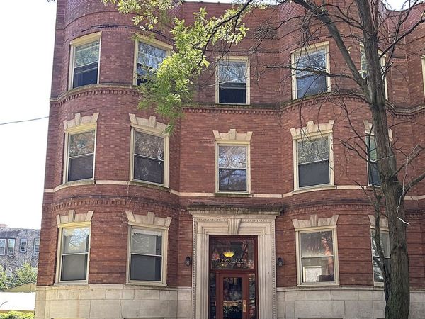 1223 E 52nd Street , Unit 1, Chicago, IL 60615