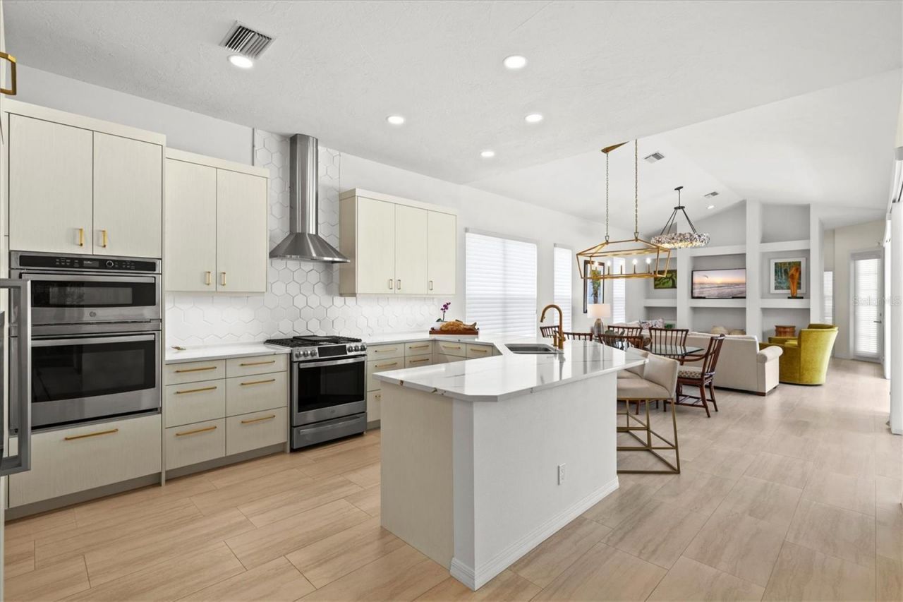 7857 Wilton Crescent Circle, University Park, FL 34201 Photo