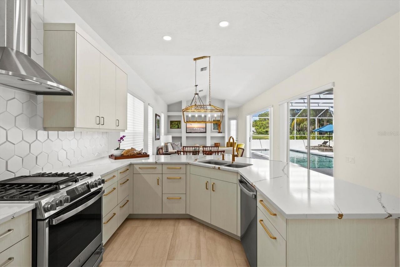 7857 Wilton Crescent Circle, University Park, FL 34201 Photo