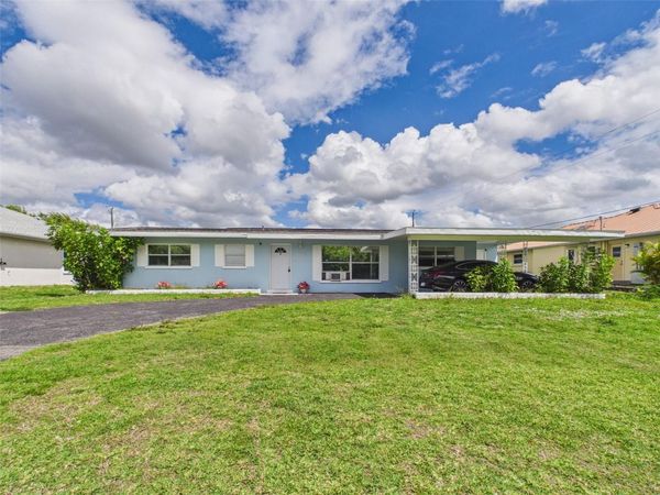 420 GREENWICH AVENUE NW, PORT CHARLOTTE, FL 33952