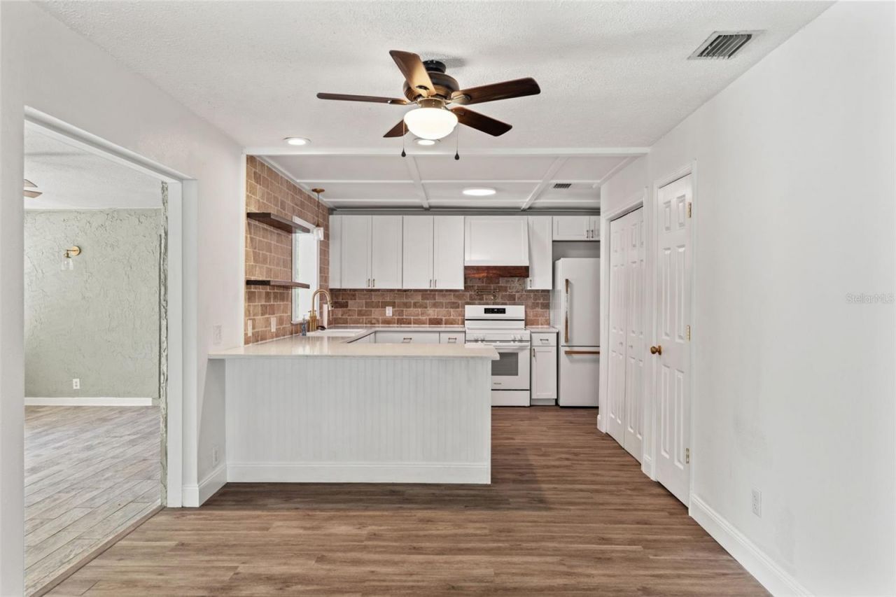 2524 Victarra Circle, Lutz, FL 33559 Photo