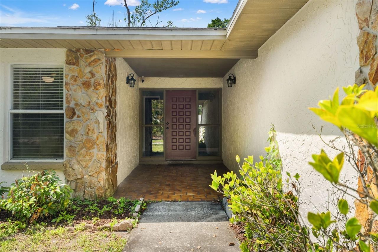 2524 Victarra Circle, Lutz, FL 33559 Photo