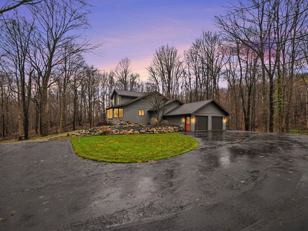 2913 Grange Road, Berrien Springs, MI 49103