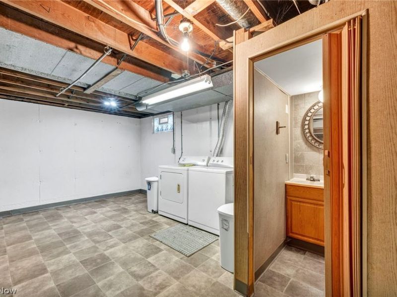 237 Spriggel Drive, Munroe Falls, OH 44262 Photo 28