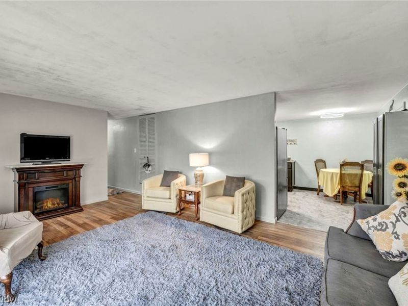 237 Spriggel Drive, Munroe Falls, OH 44262 Photo 5