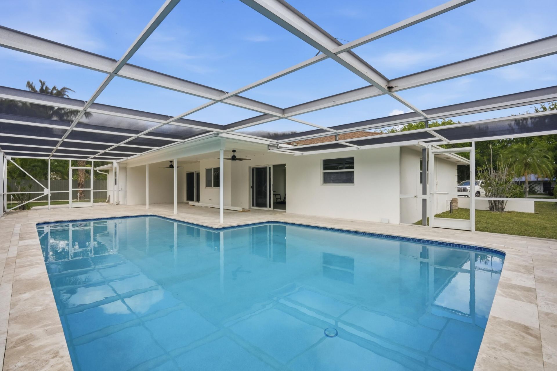 359 Country Club Drive, Tequesta, FL 33469 Photo