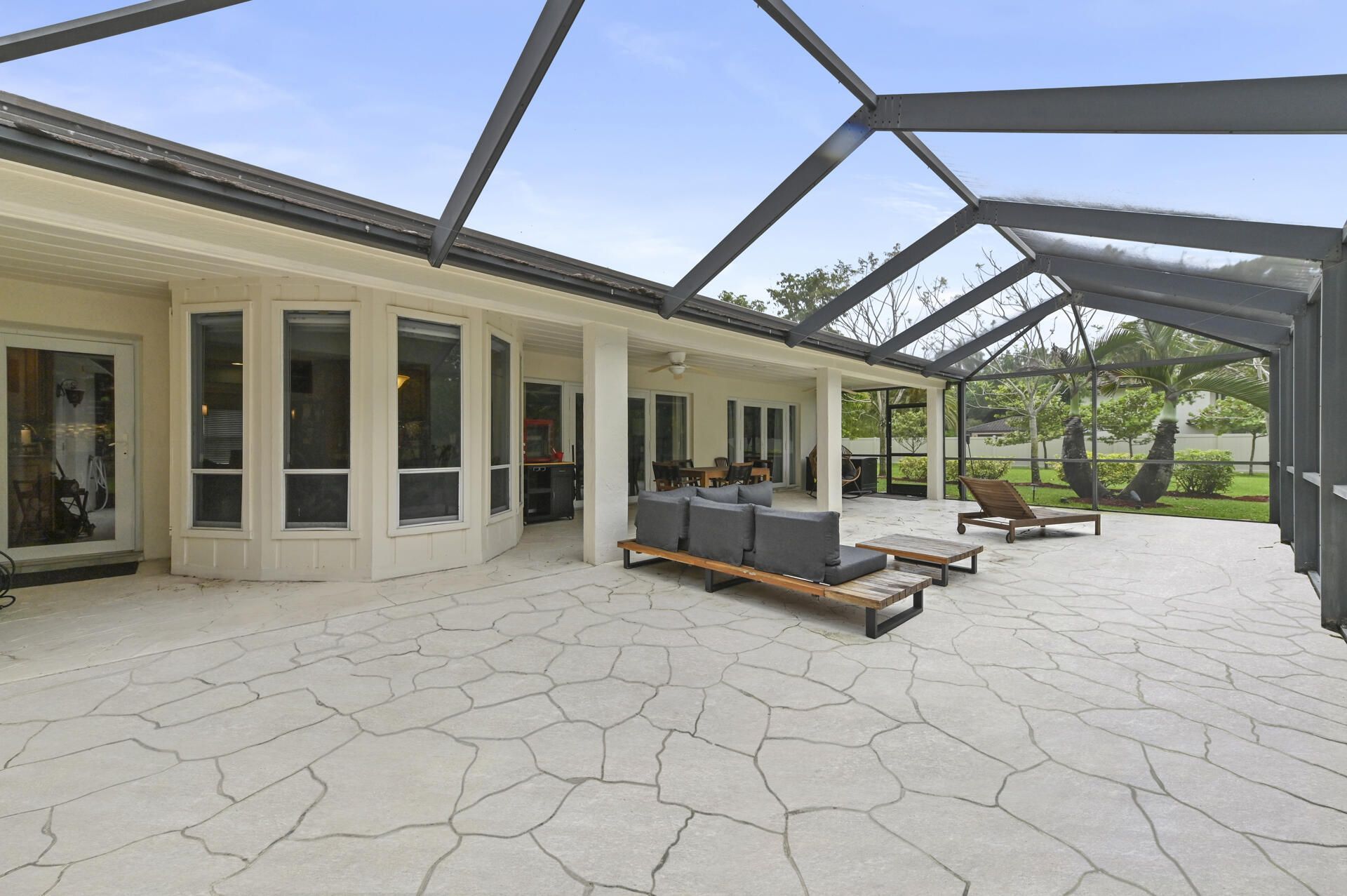 8777 Estate Drive, West Palm Beach, FL 33411 Photo