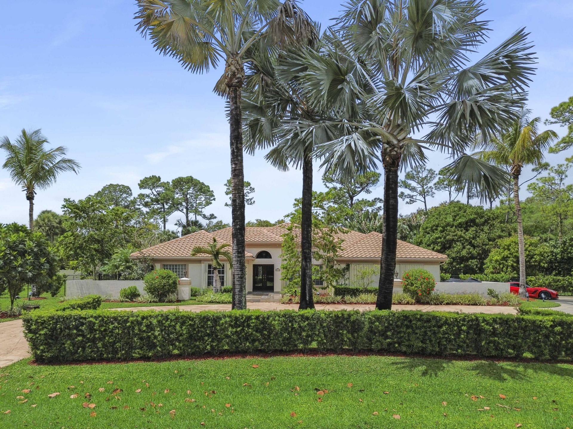 8777 Estate Drive, West Palm Beach, FL 33411 Photo