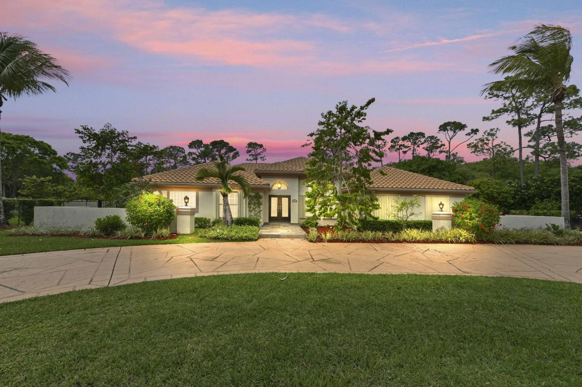 8777 Estate Drive, West Palm Beach, FL 33411 Photo