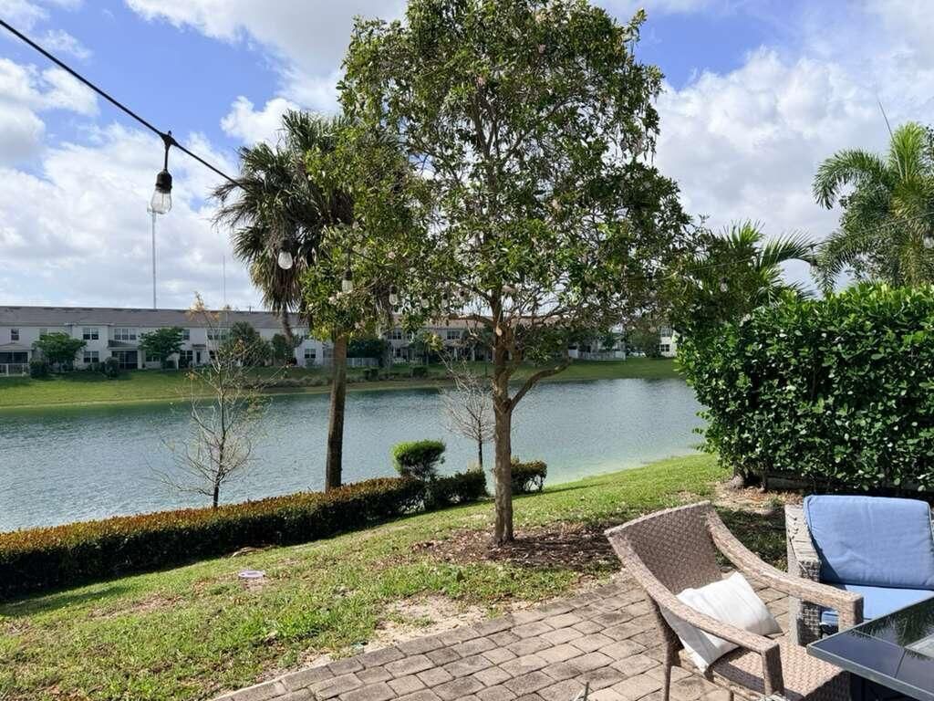 4924 Greenway Drive, Hollywood, FL 33021 Photo