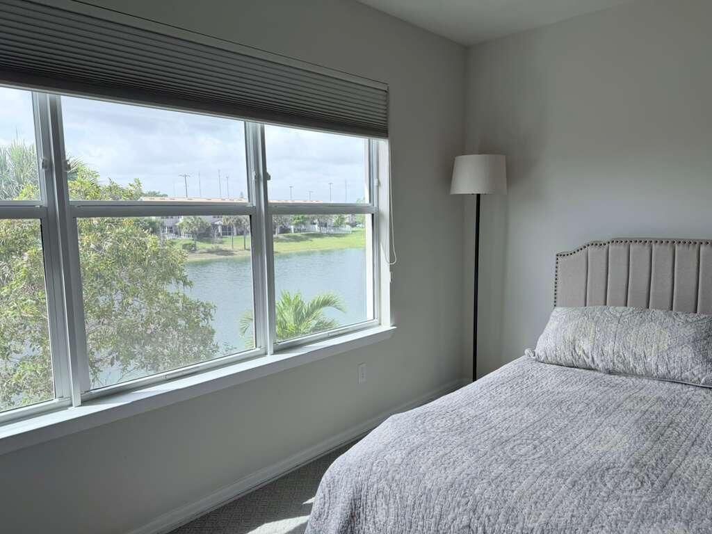 4924 Greenway Drive, Hollywood, FL 33021 Photo