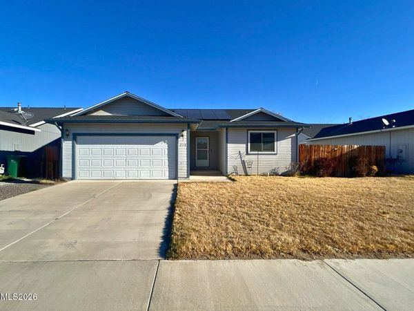 210 Emigrant Way, Fernley, NV 89408