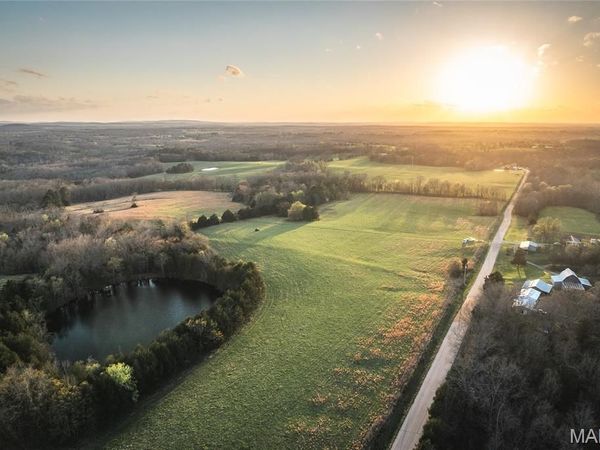 5262 Pinkston , Ste Genevieve, MO 63670