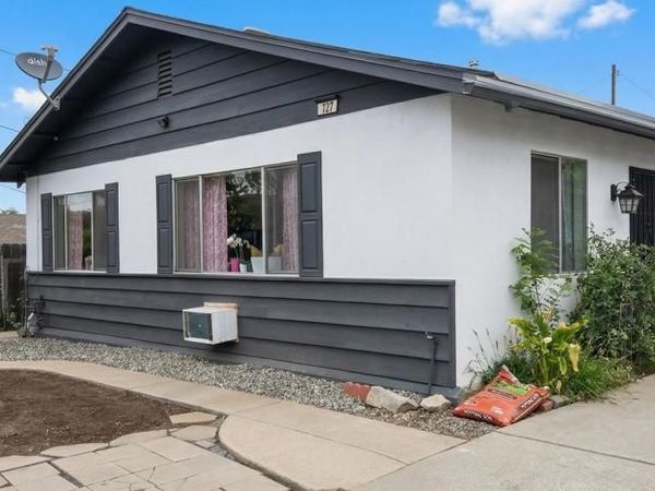 727 N Main Ave., Fallbrook, CA 92028