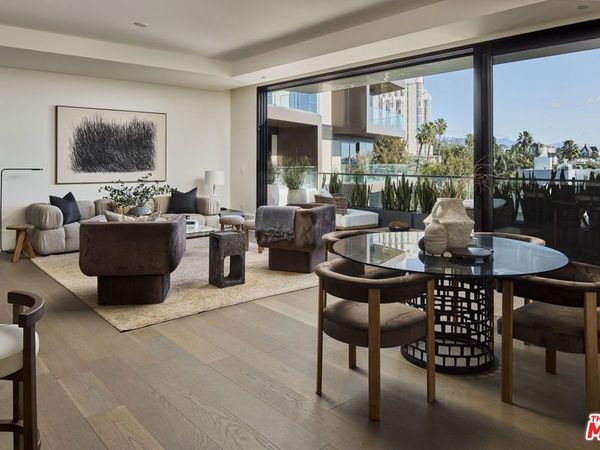 8420 W Sunset Boulevard, Unit 703, West Hollywood, CA 90069