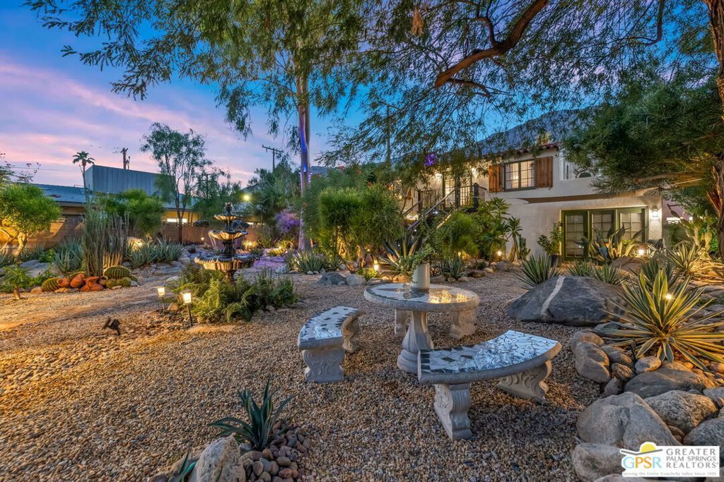 575 S Calle Ajo, Palm Springs, CA 92264 Main Photo