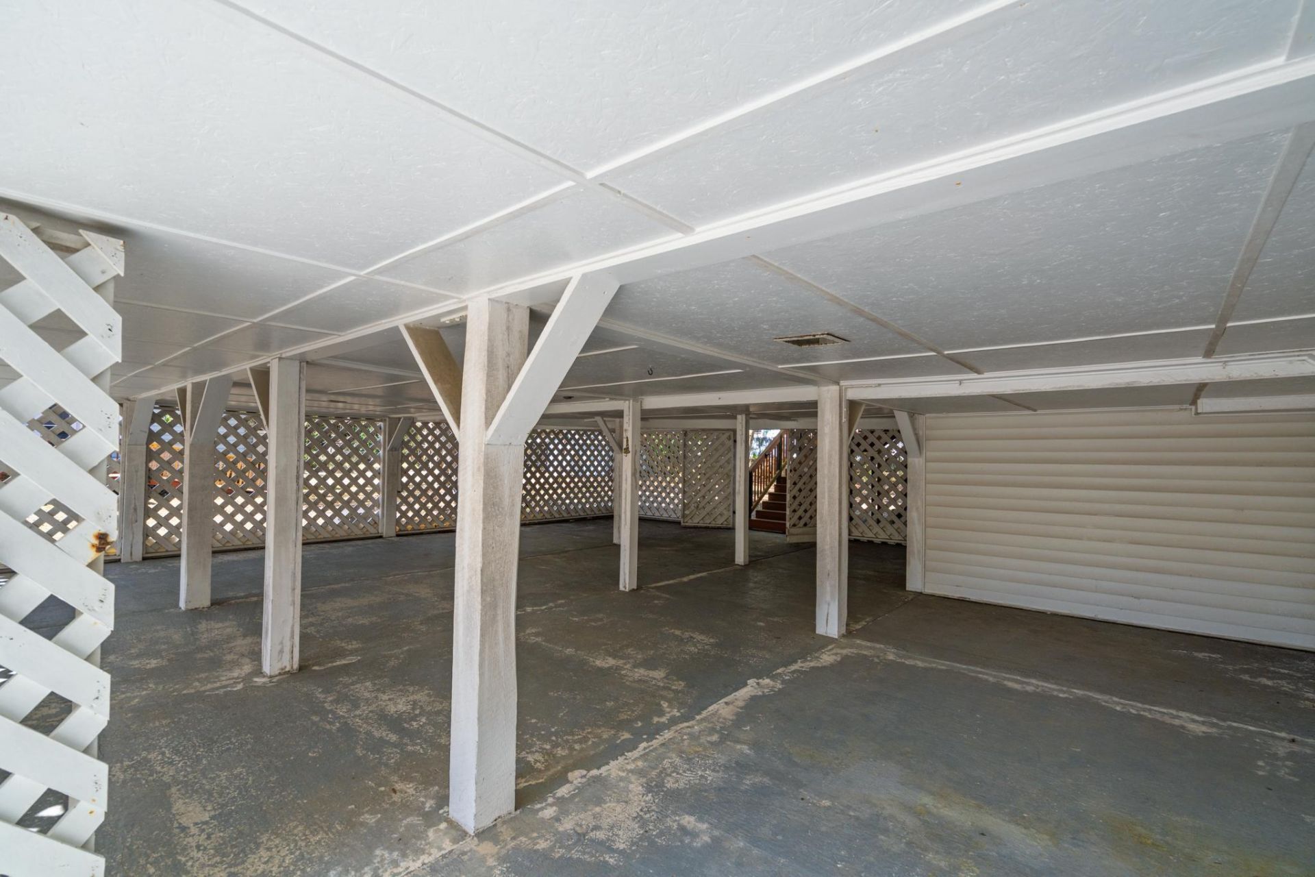 2305 Myrtle Street Photo 10