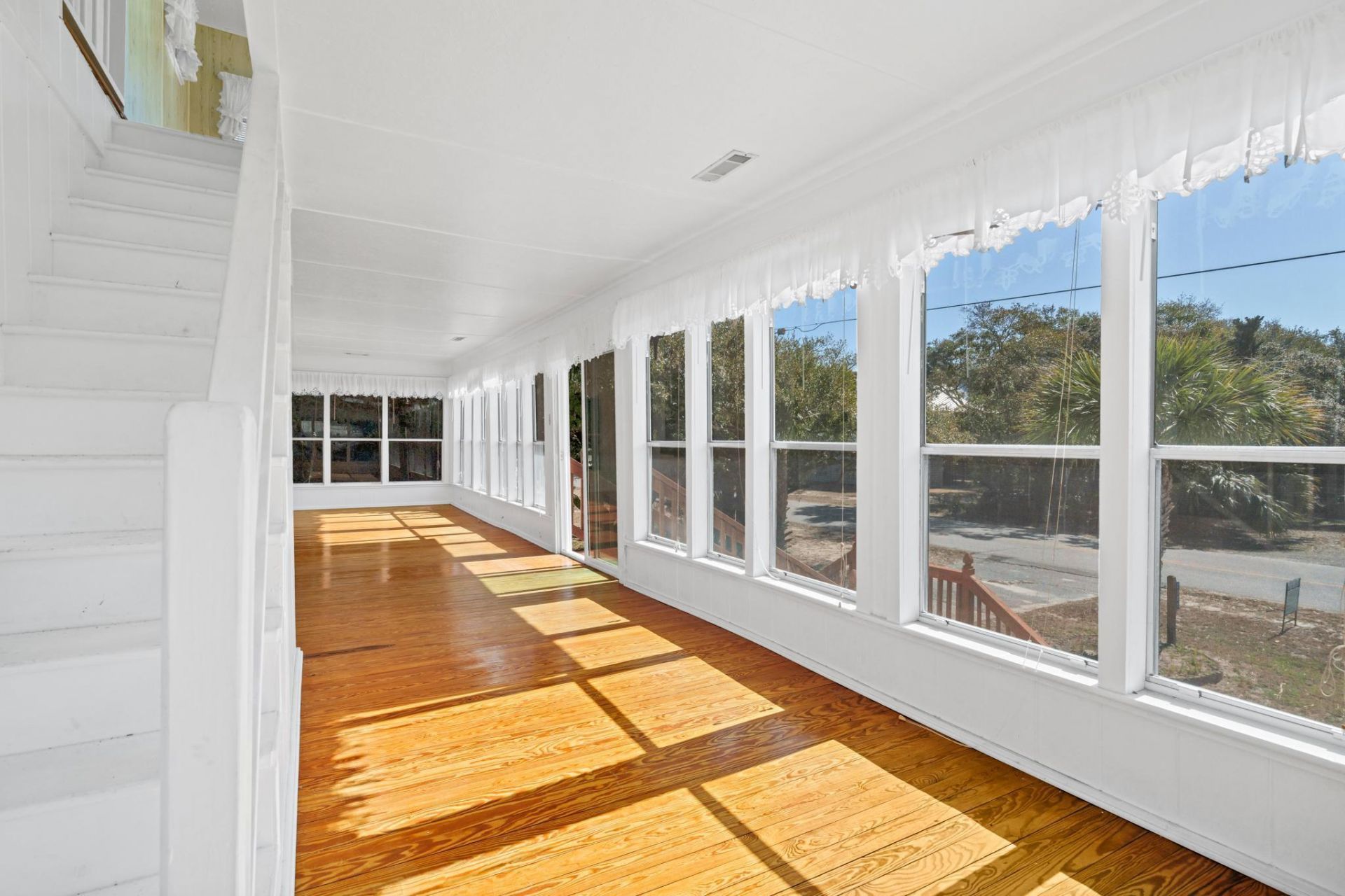 2305 Myrtle Street Photo 23