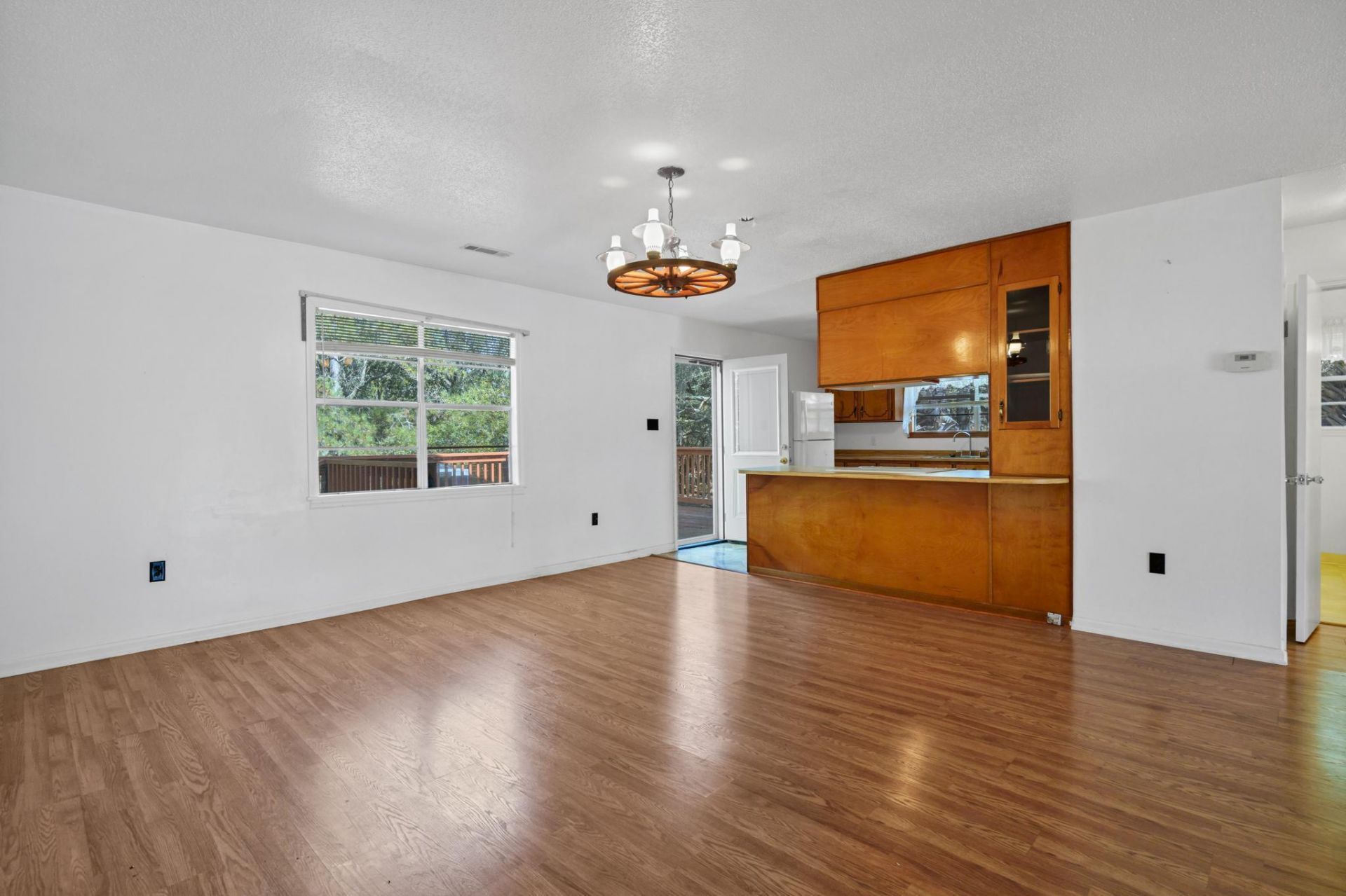 2305 Myrtle Street Photo 25