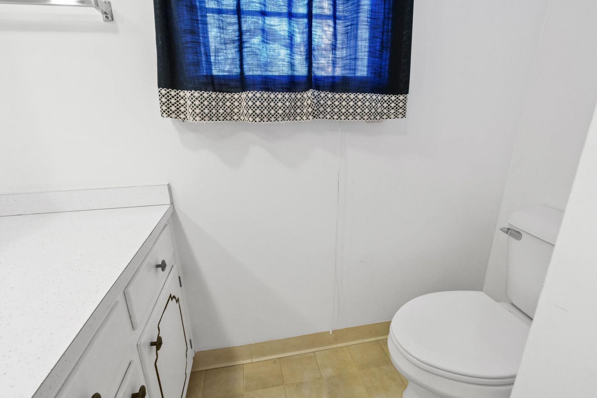 2305 Myrtle Street Photo 31