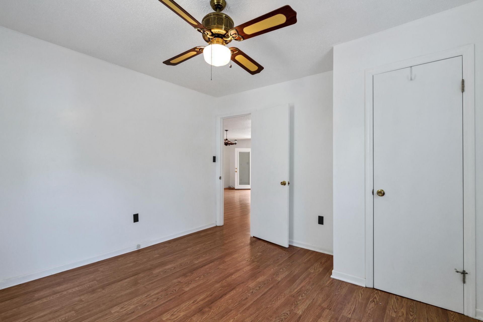 2305 Myrtle Street Photo 35