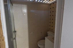 2305 Myrtle Street photo 4