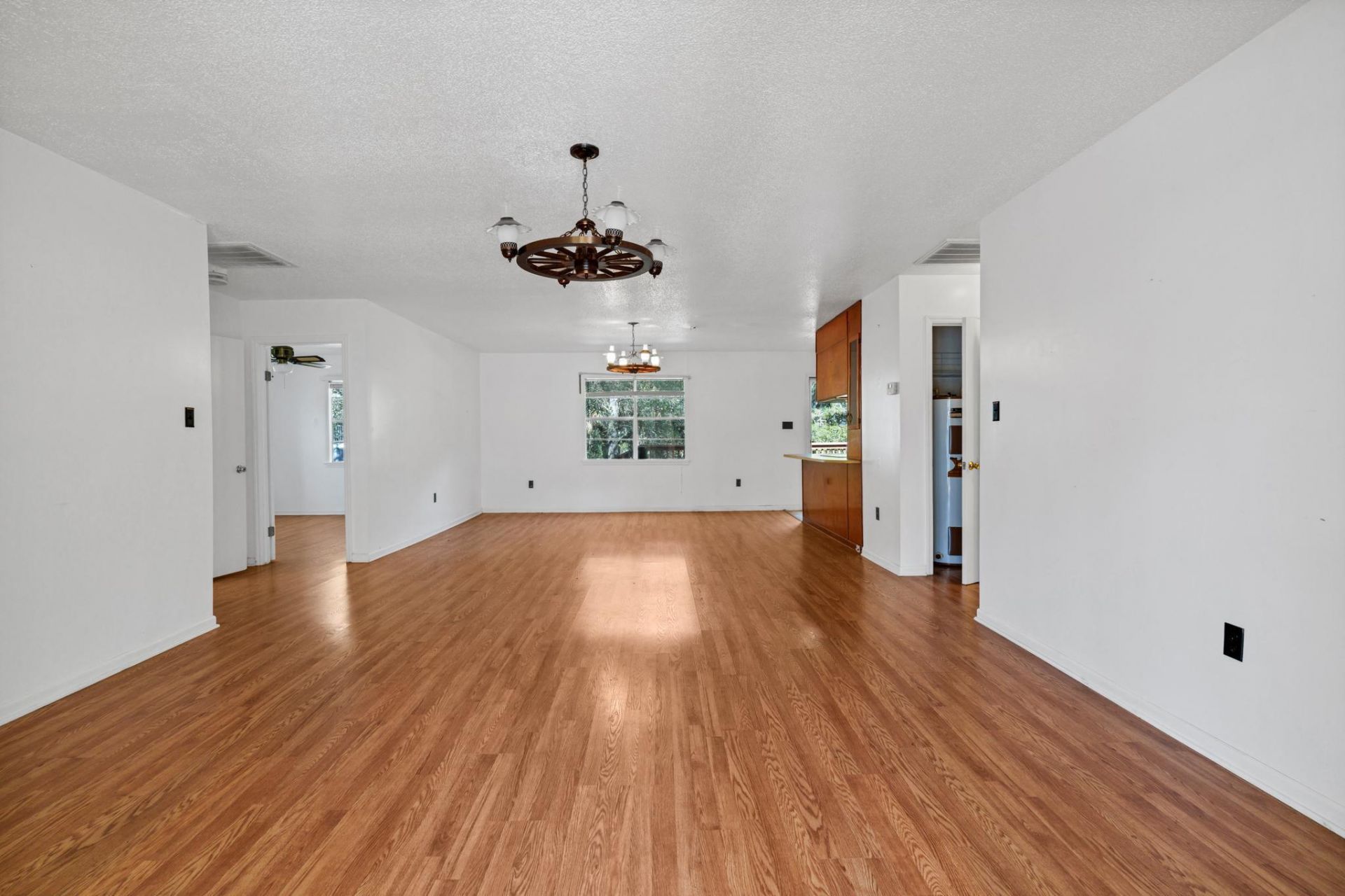 2305 Myrtle Street Photo 41