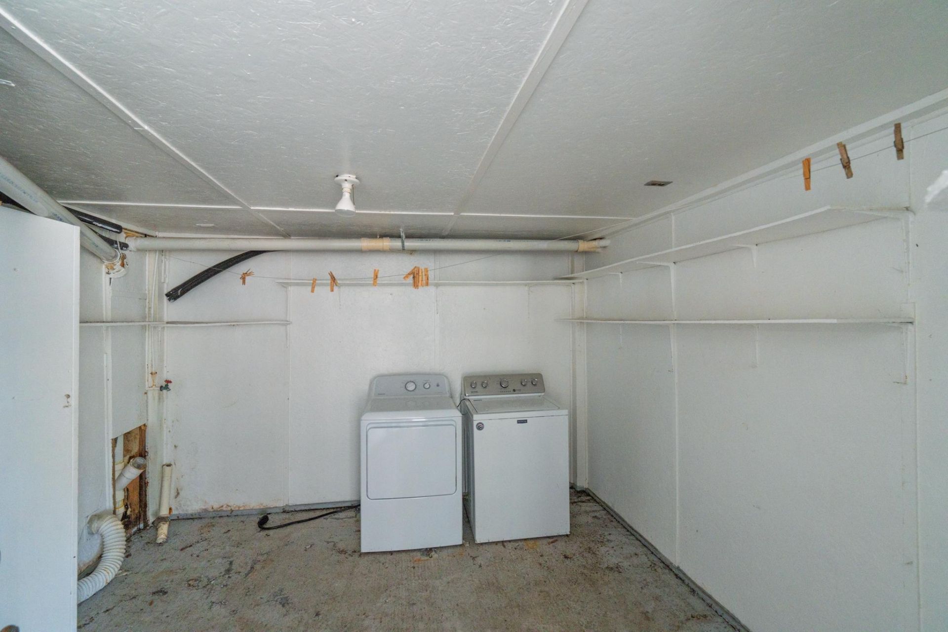 2305 Myrtle Street Photo 6