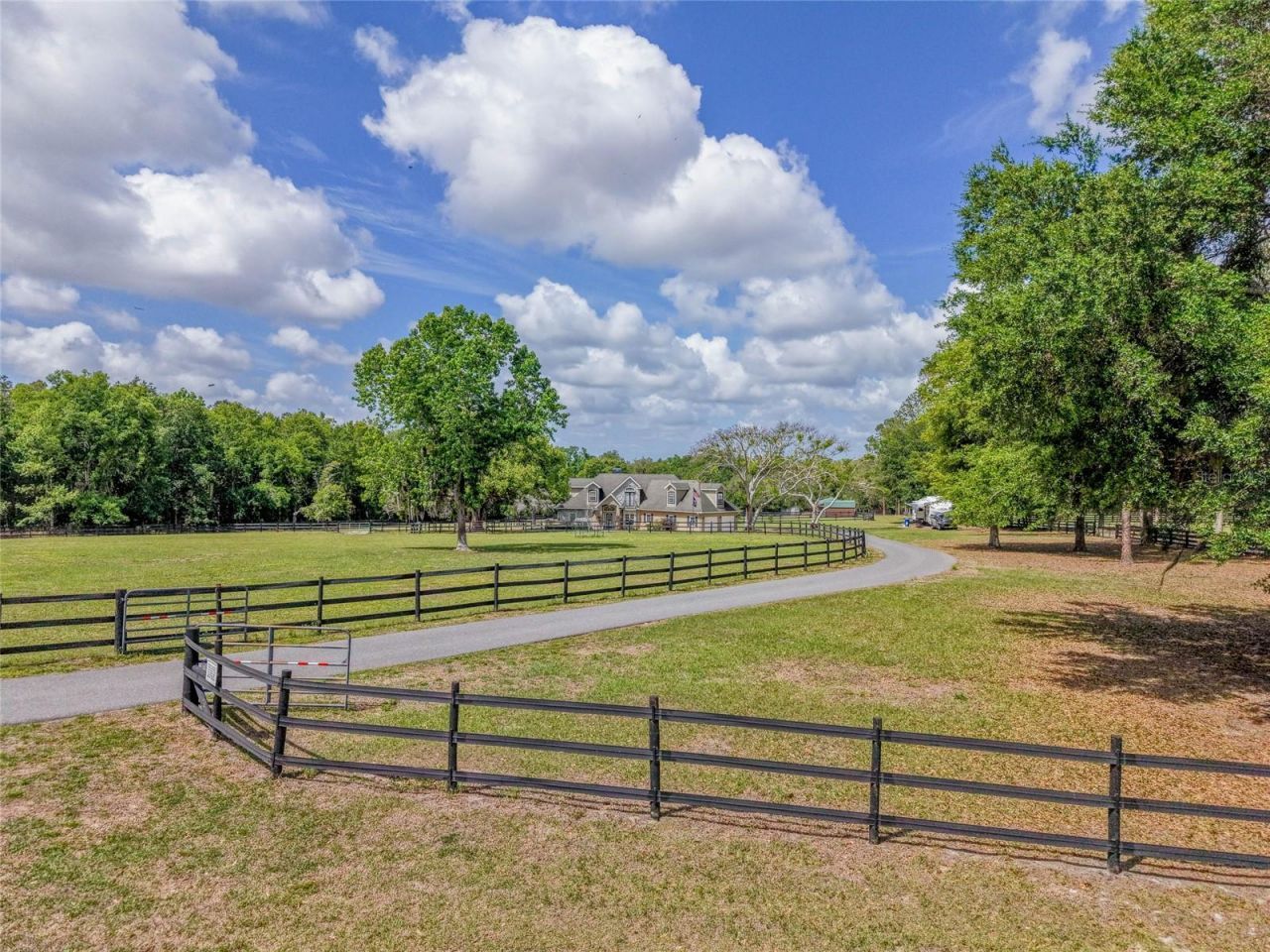 32640 Blueberry Hill Way, Dade City, FL 33523 Photo