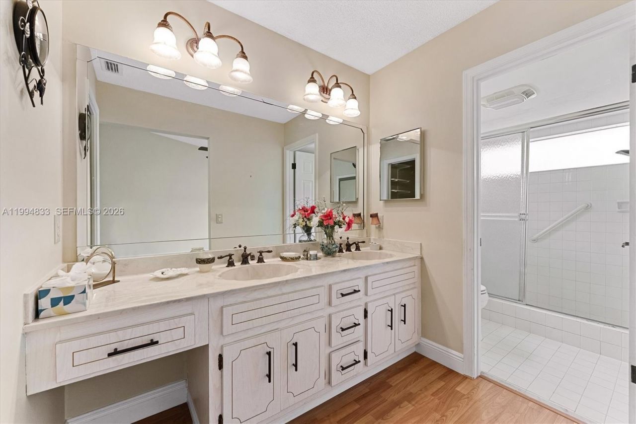 5669 Pinecrest Cir , Boca Raton, FL 33433 Photo