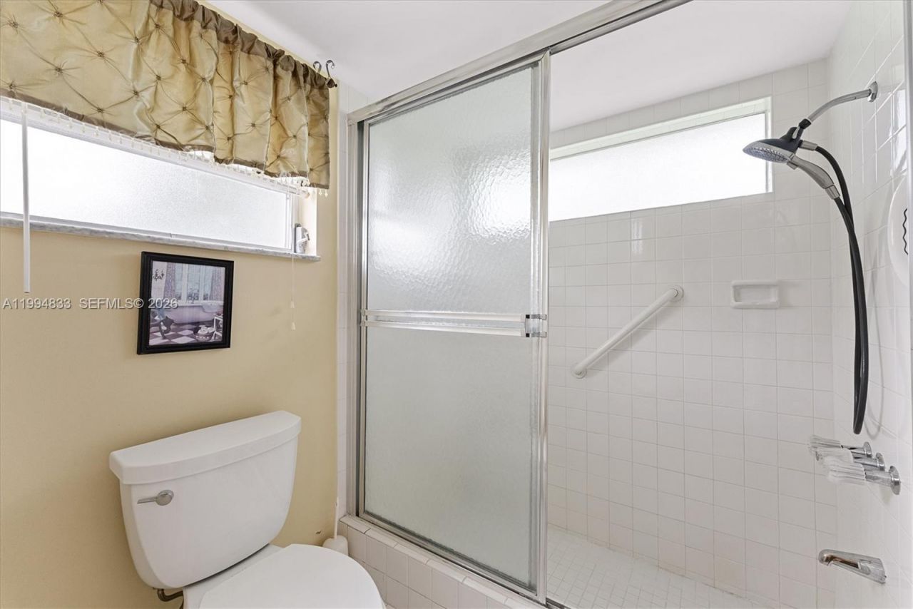 5669 Pinecrest Cir , Boca Raton, FL 33433 Photo