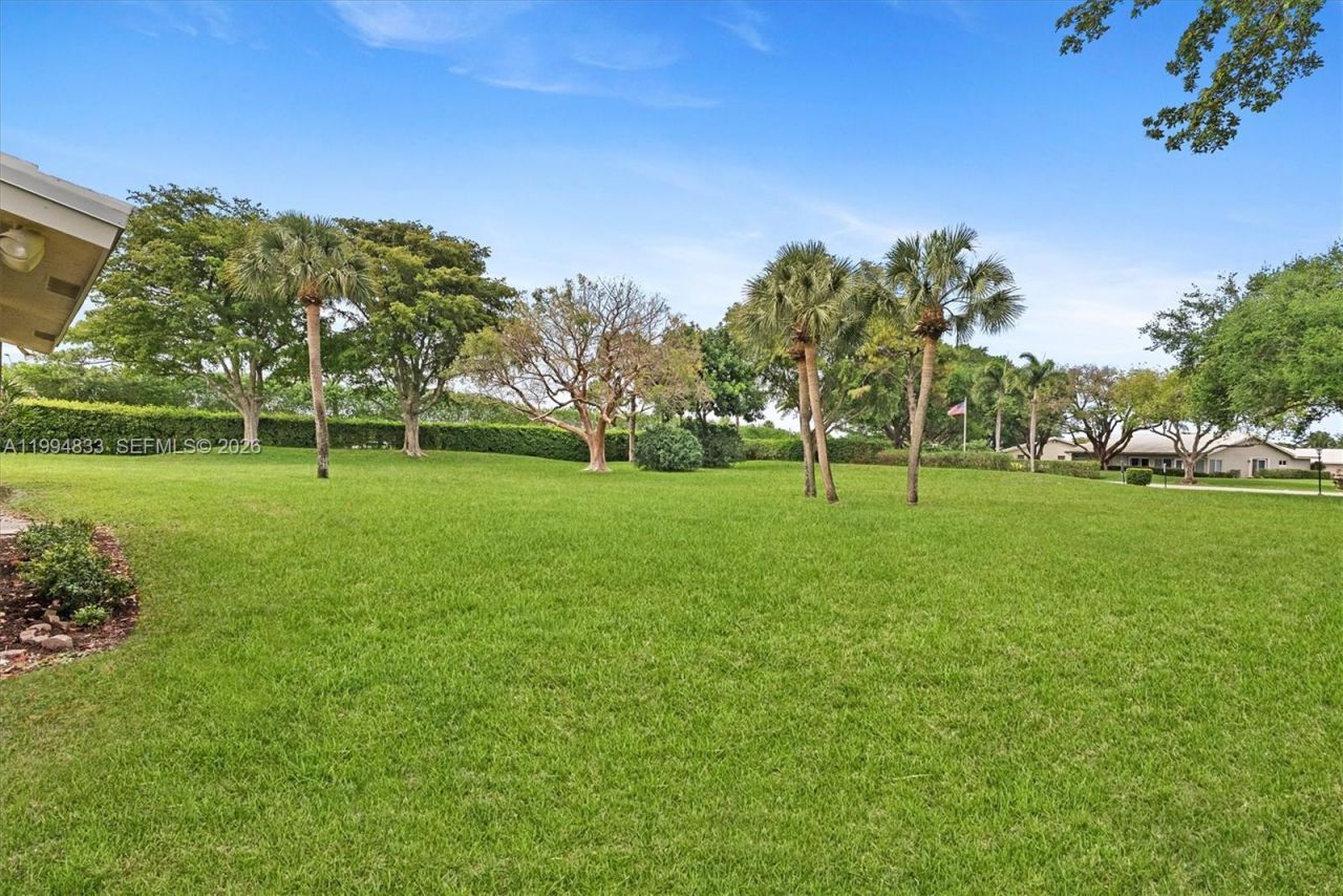 5669 Pinecrest Cir , Boca Raton, FL 33433 Photo