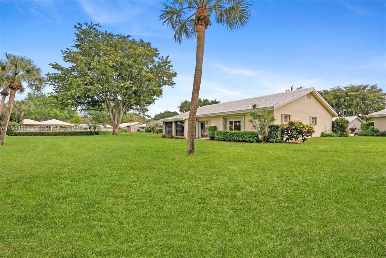 5669 Pinecrest Cir , Boca Raton, FL 33433 Photo