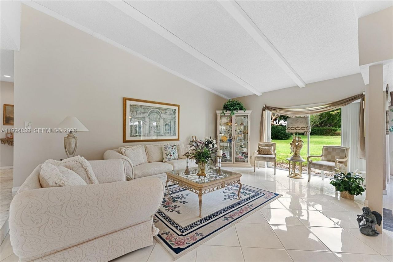 5669 Pinecrest Cir , Boca Raton, FL 33433 Photo